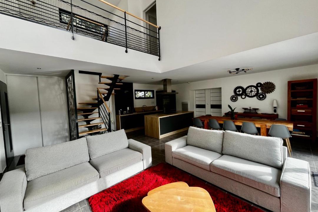 Photo of Livingroom in Saint-Julien-de-Peyrolas