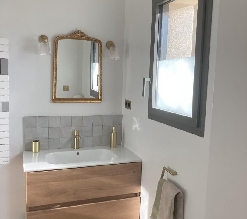 Photo of Others in Genay