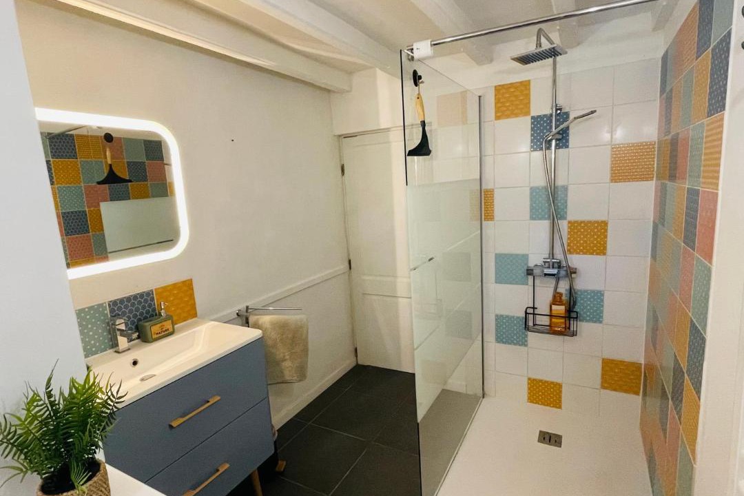 Photo of Bathroom in Saint-Vivien-de-Medoc