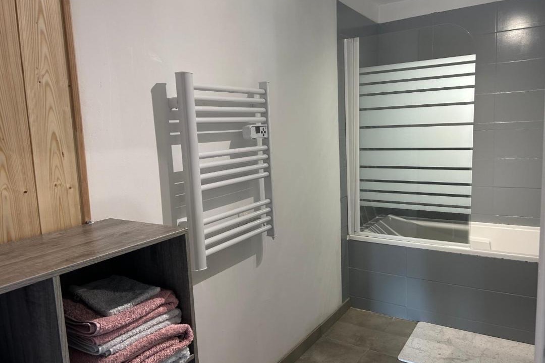 Photo of Bathroom in Roye