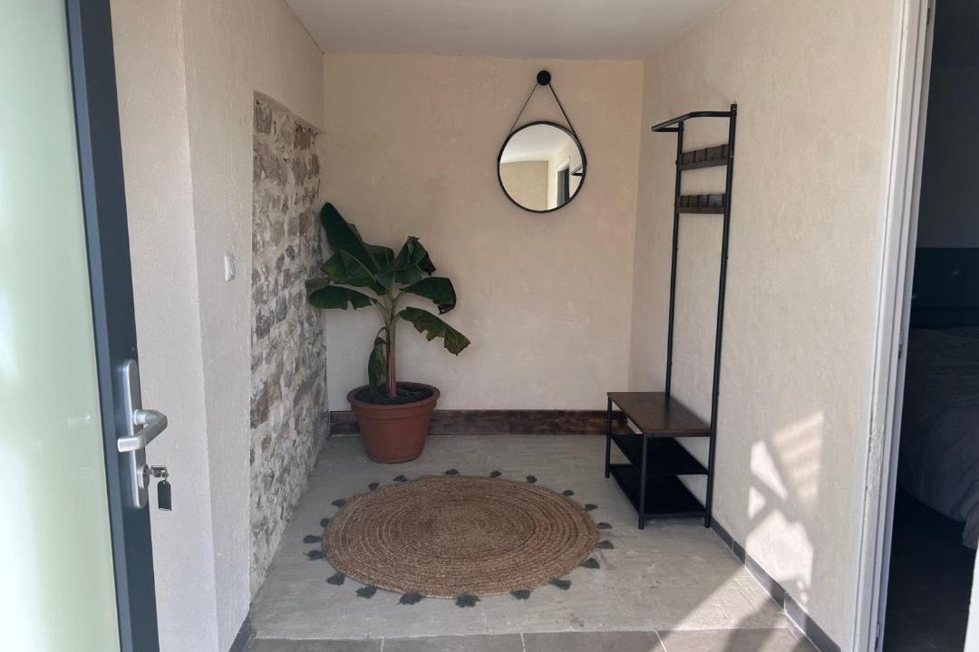 Photo of Others in Roye