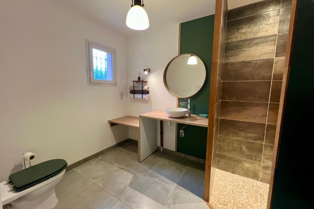 Photo of Bathroom in Saint-Marcel-les-Valence