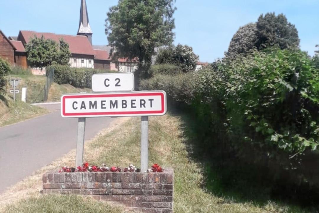 Photo of Others in Camembert