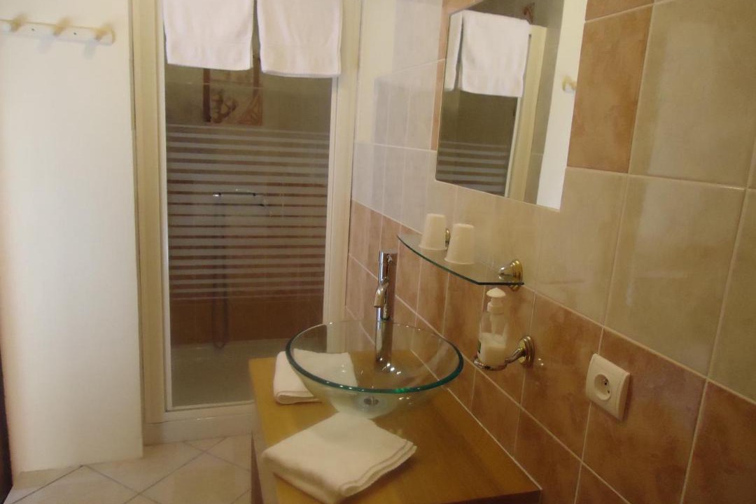 Photo of Bathroom in Duilhac-sous-Peyrepertuse