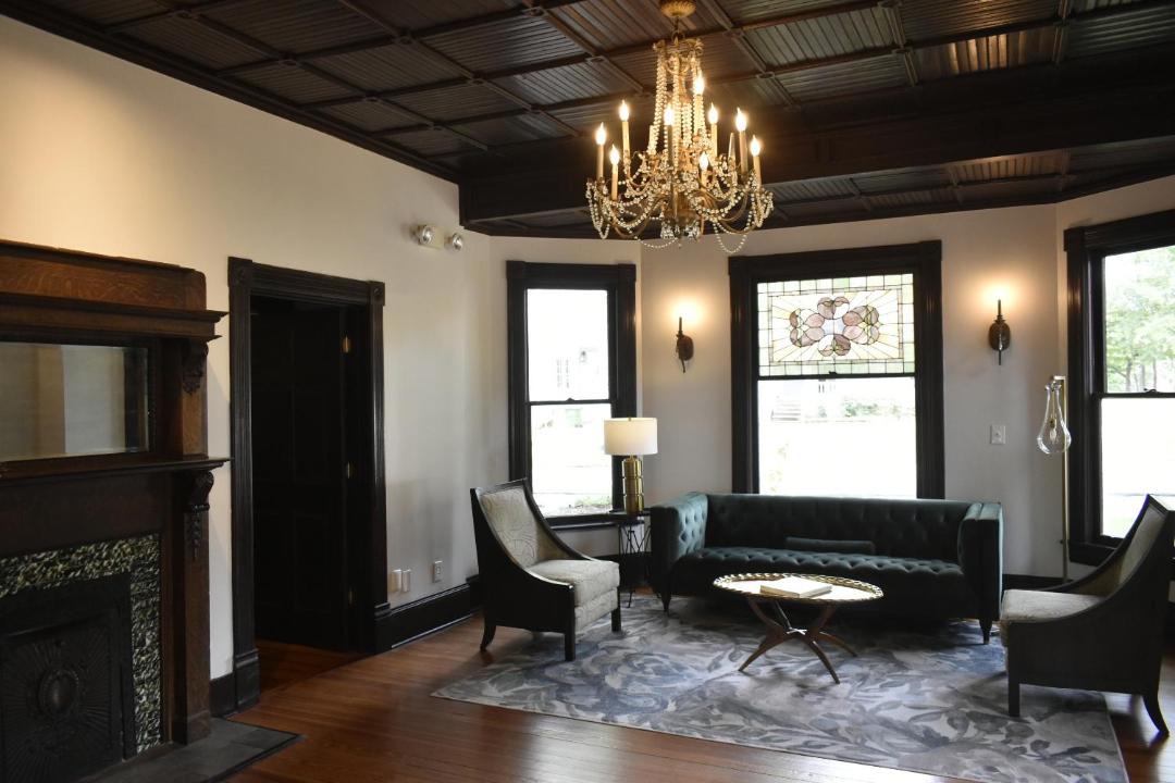 Photo of Others in Monroe