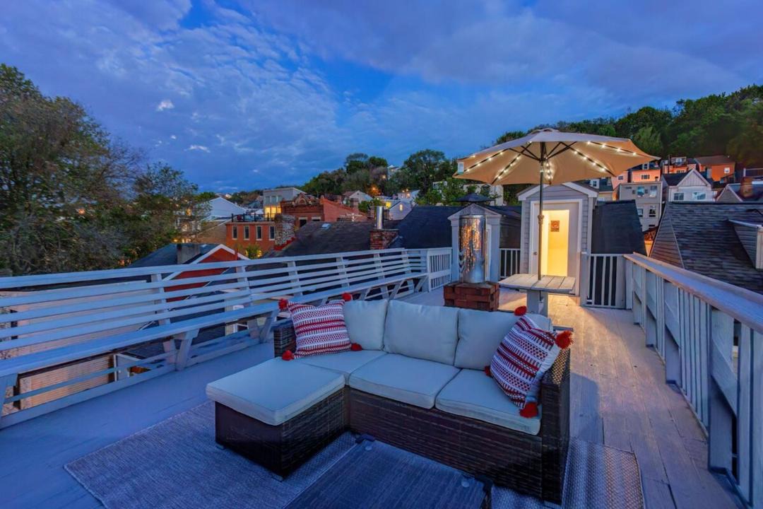 Photo of Patio Balcony in South Side Slopes