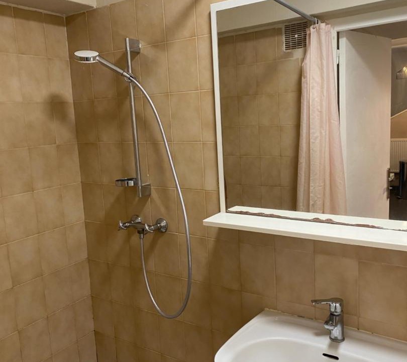 Photo of Bathroom in Ars-sur-Formans