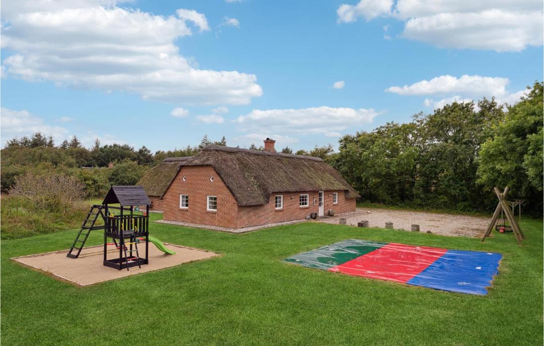 Photo of Others in Øby