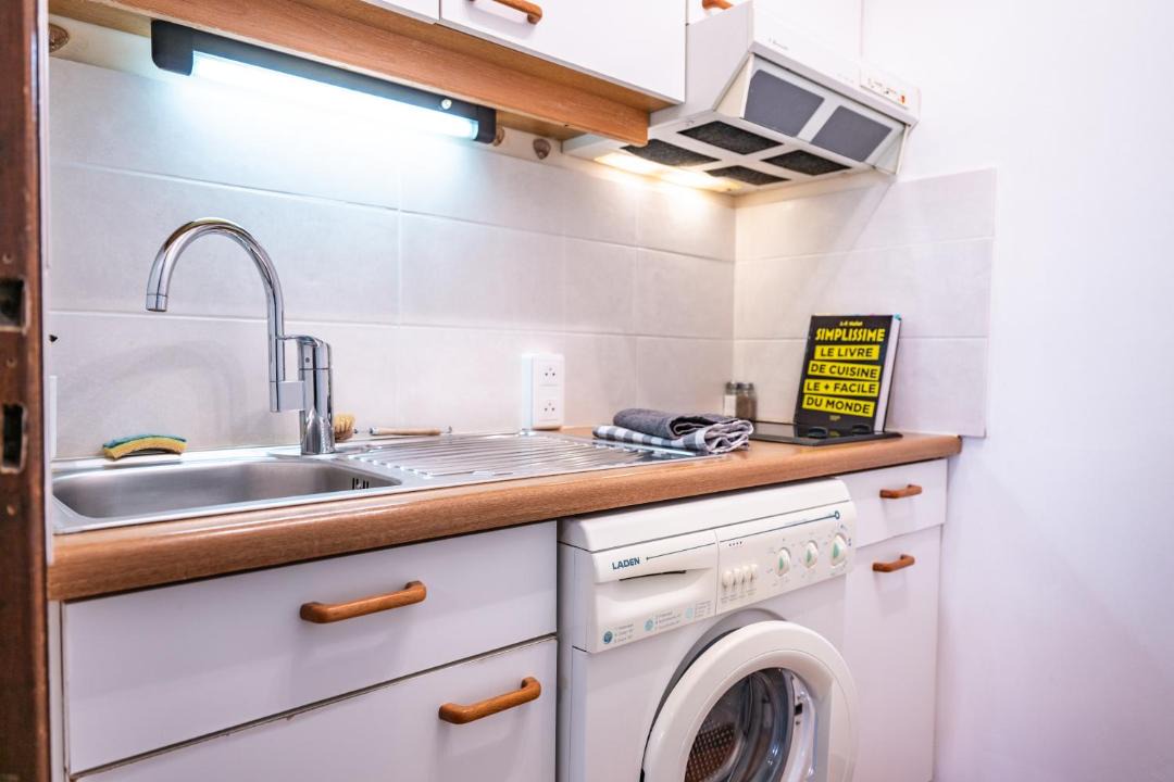 Photo of Others in Thones