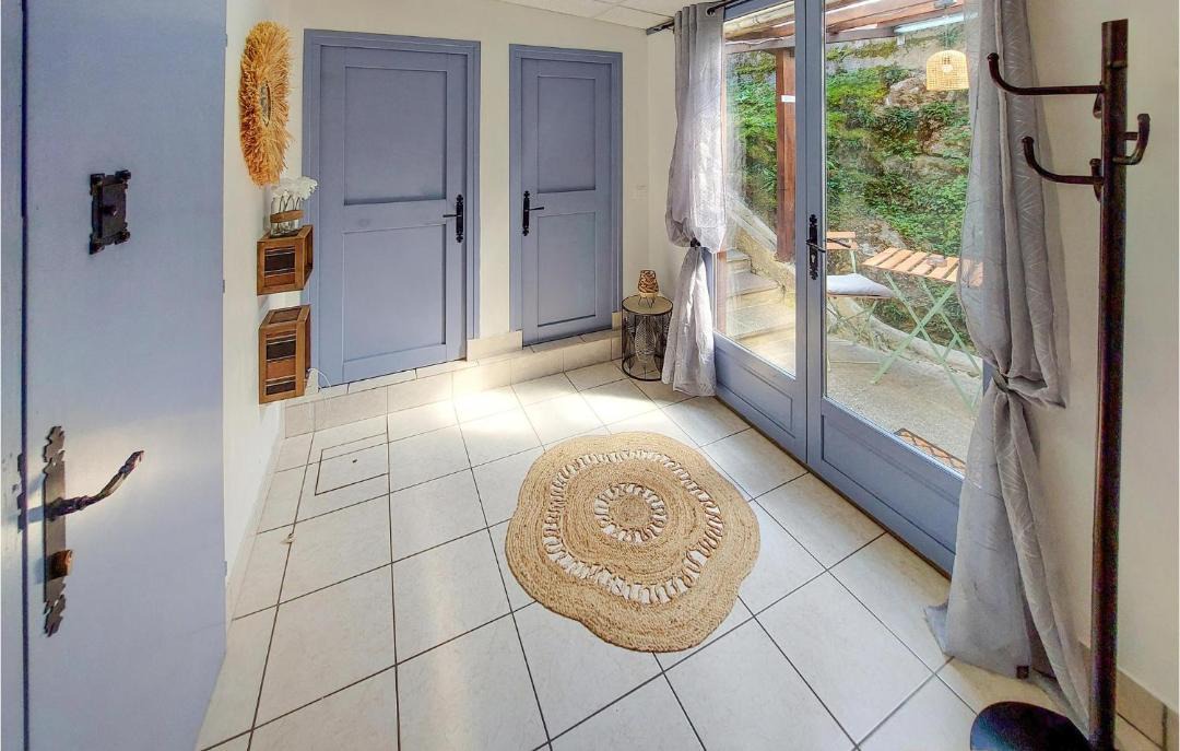 Photo of Others in Aste