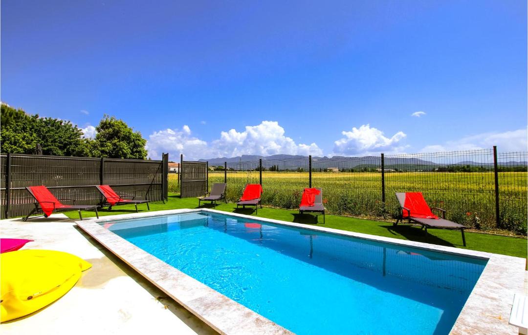 Photo of Others in Sauzet