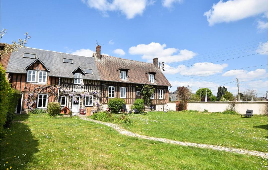 Photo of Others in Le Mesnil-Esnard