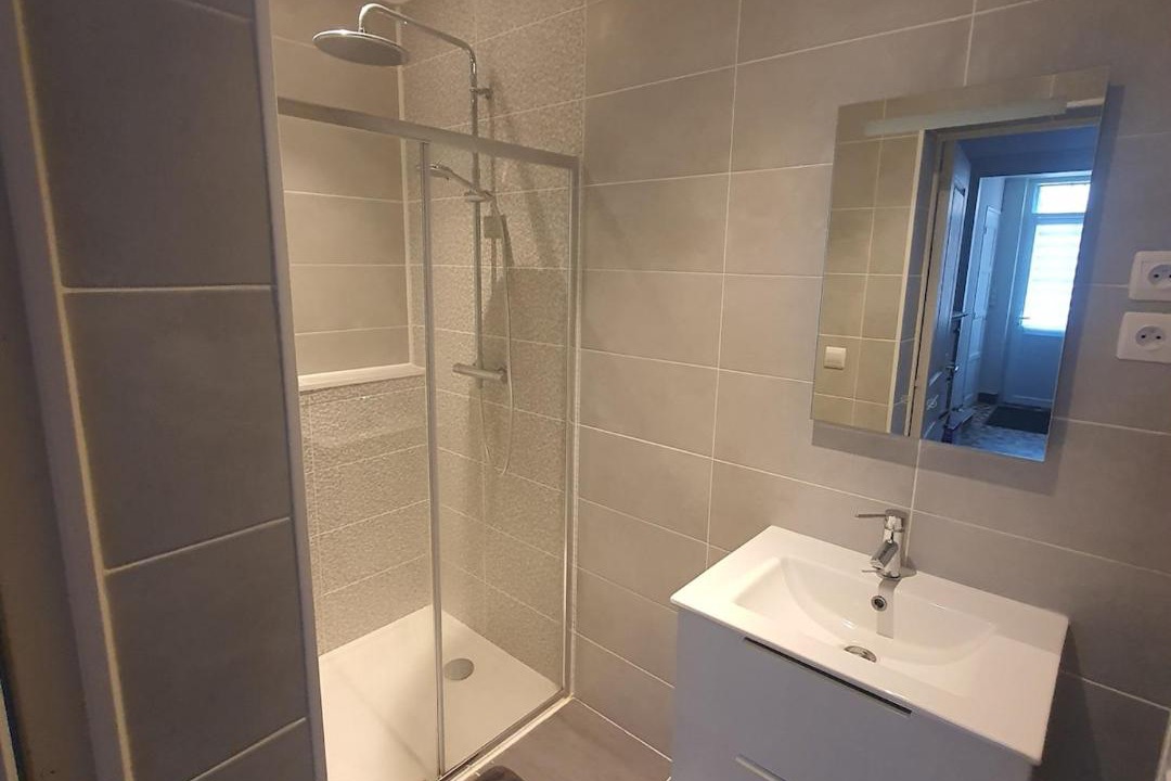 Photo of Bathroom in Ambrault