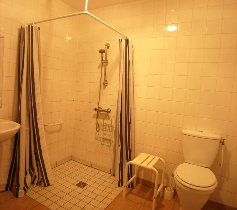 Photo of Bathroom in Les Champs-Geraux