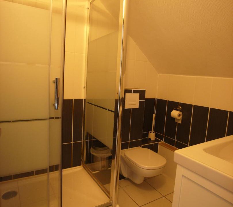 Photo of Bathroom in Les Champs-Geraux