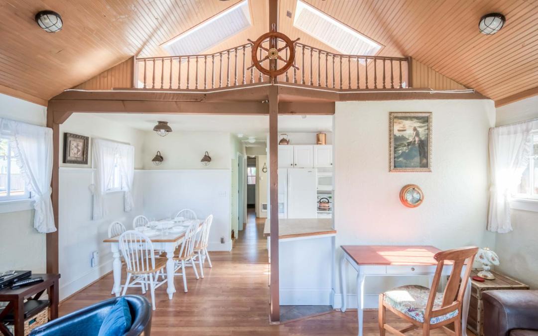 Photo of Others in Lincoln City