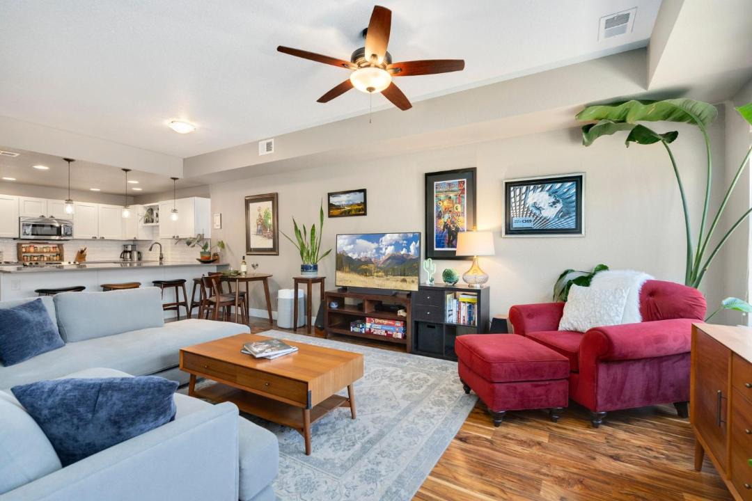 Photo of Livingroom in Old Town North