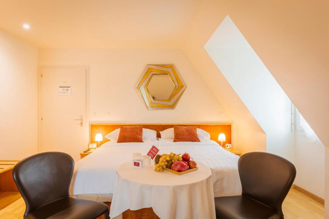 Photo of Bedroom in La Tour-de-Treme