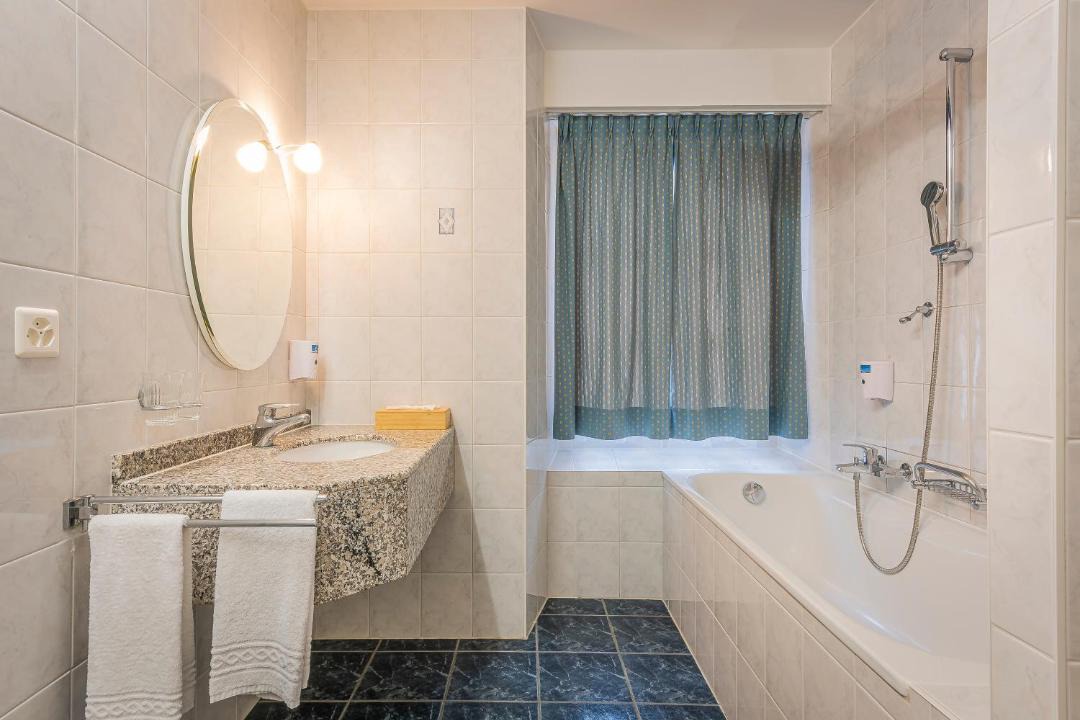 Photo of Bathroom in La Tour-de-Treme