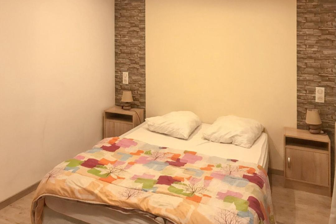 Photo of Bedroom in Puygaillard-de-Quercy
