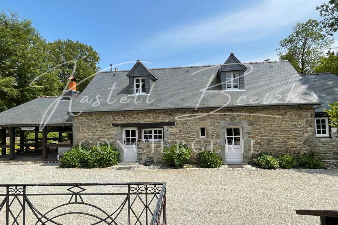 Photo of Others in Saint-Gilles-Pligeaux