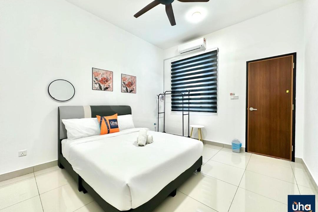 Photo of Bedroom in Kempas