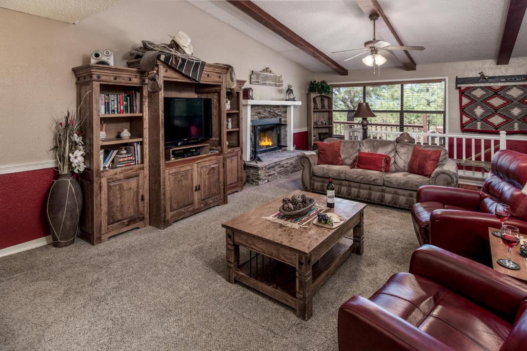 Photo of Livingroom in Ruidoso