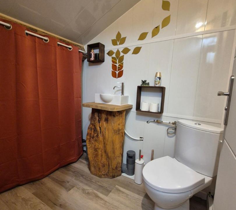 Photo of Bathroom in Laragne-Monteglin