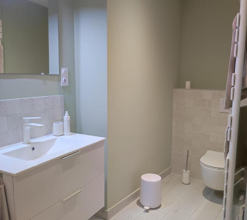 Photo of Bathroom in Lapenne