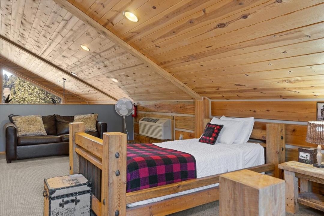 Photo of Bedroom in Custer