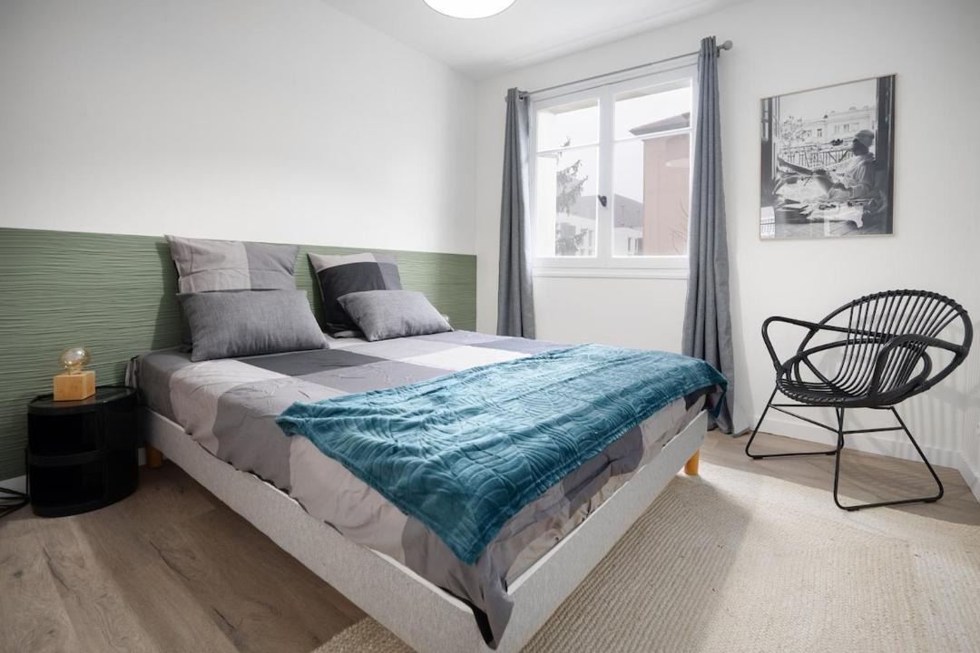 Photo of Bedroom in Zola - Pressense