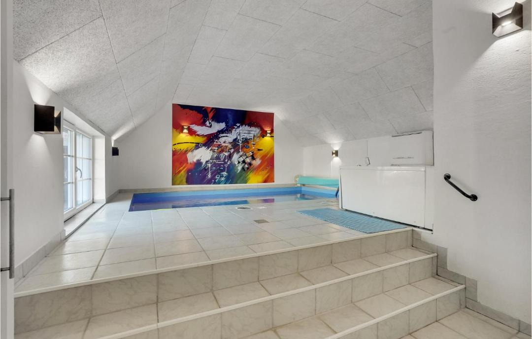 Photo of Others in ster Assels