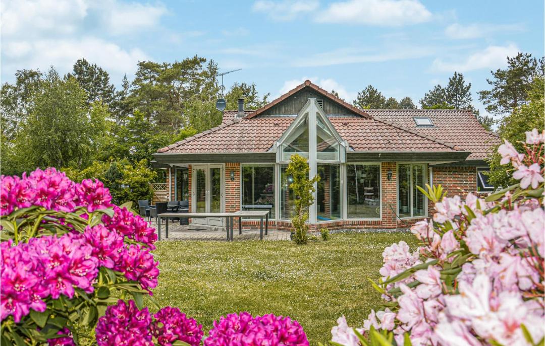 Photo of Others in Hojby