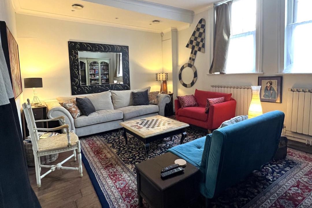 Photo of Livingroom in East Molesey