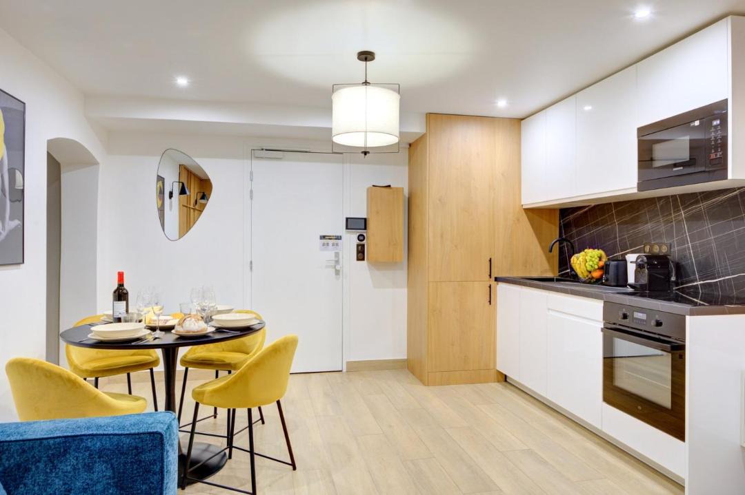 Photo of Kitchen in Quartier de la Plaine-de-Monceaux