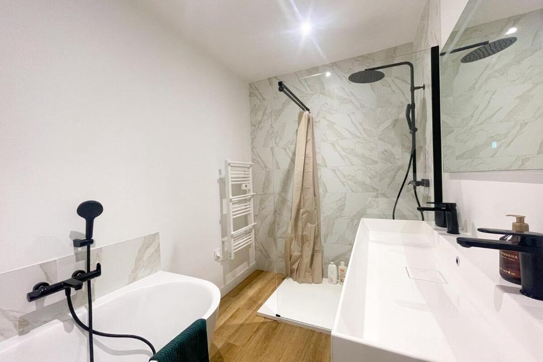 Photo of Bathroom in Talence