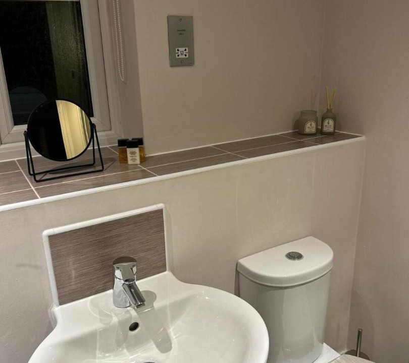 Photo of Bathroom in Glapthorn