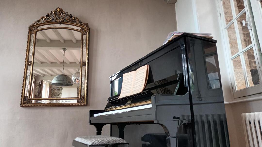 Photo of Others in Curey