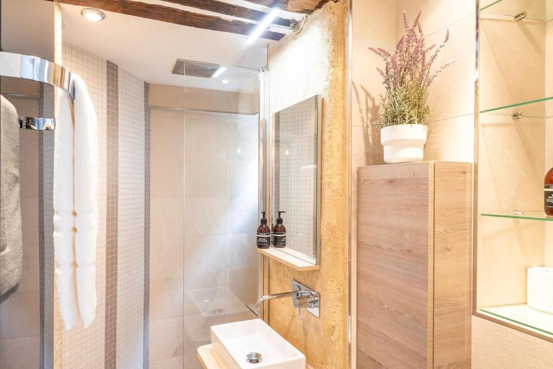 Photo of Bathroom in Bonne-Nouvelle
