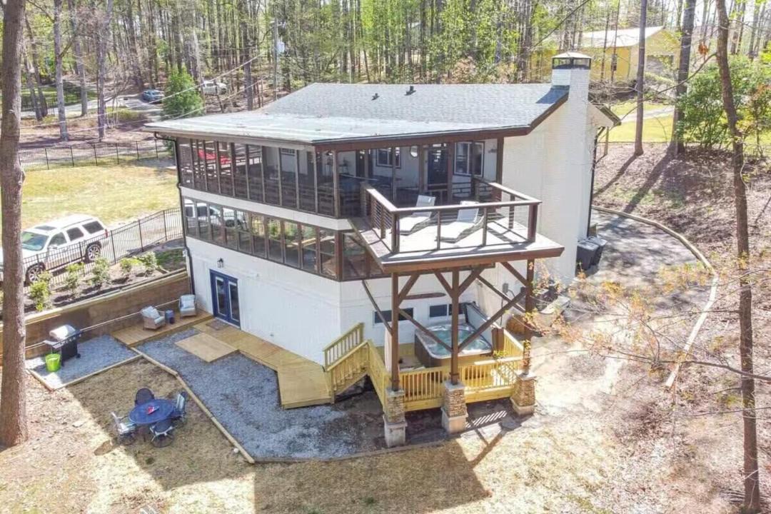 Photo of Others in Flowery Branch