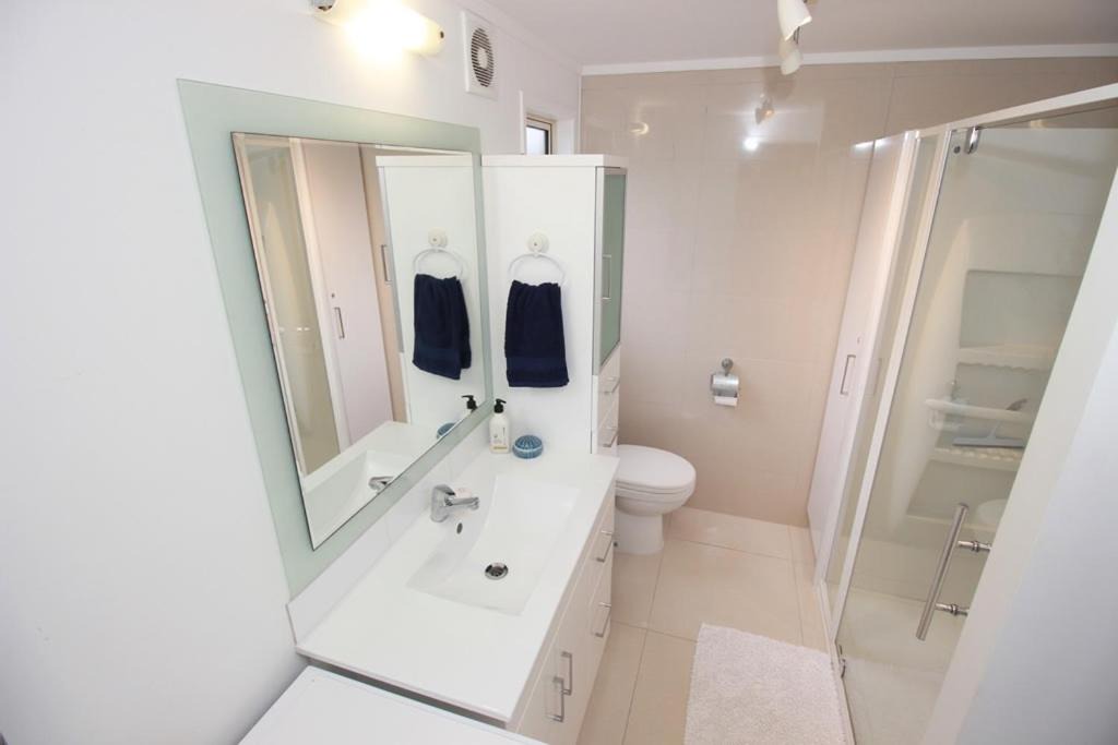 Photo of Bathroom in Orewa