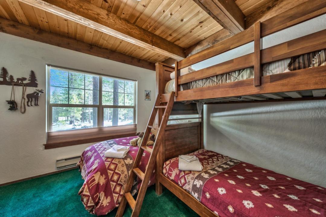 Photo of Bedroom in North Upper Truckee