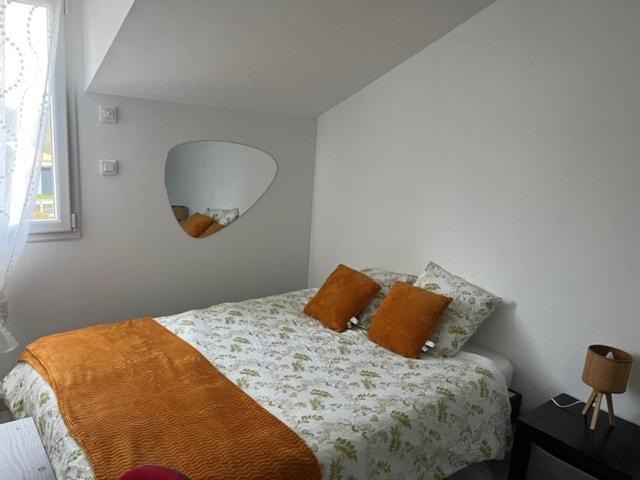 Photo of Bedroom in Basse-Goulaine