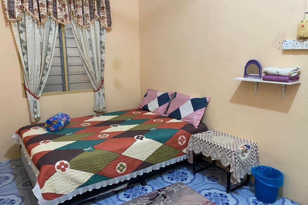 Photo of Bedroom in Kampong Raja