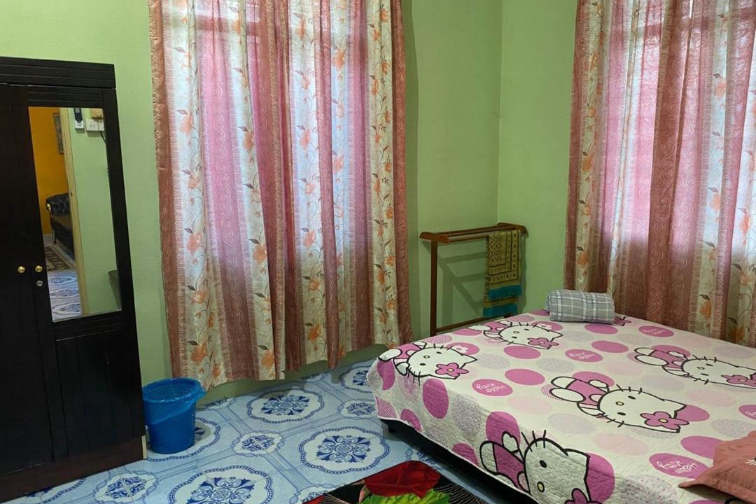 Photo of Bedroom in Kampong Raja