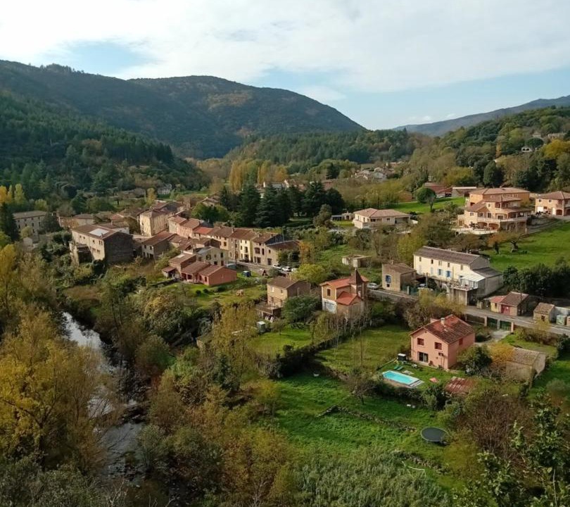 Photo of Others in Premian