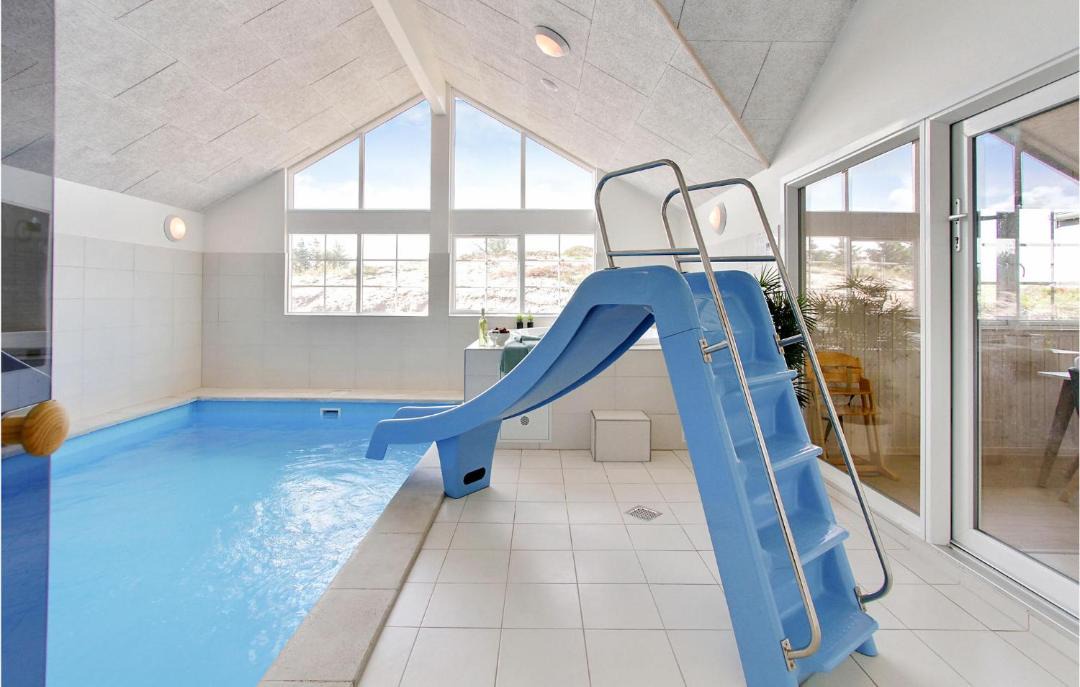 Photo of Others in Henne Strand