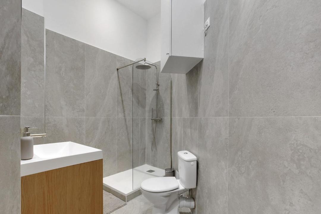 Photo of Bathroom in Odeon