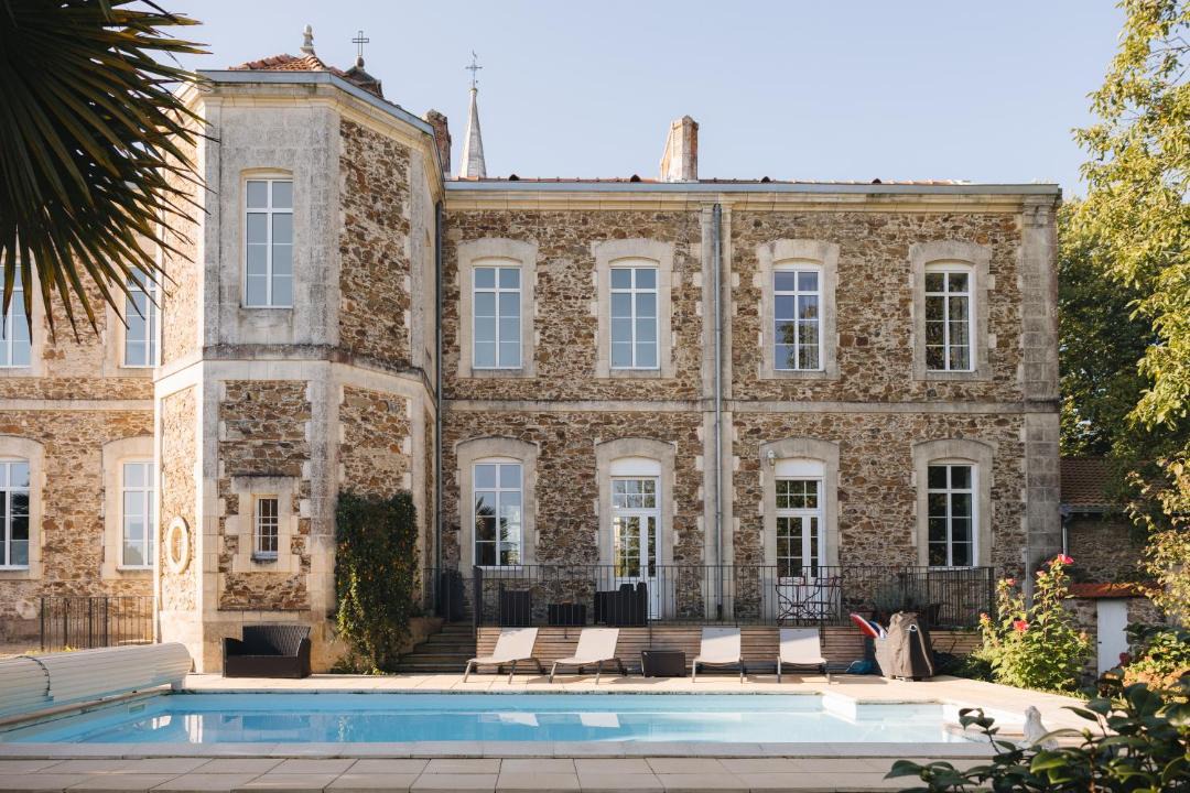 Photo of Others in Mesnard-la-Barotiere