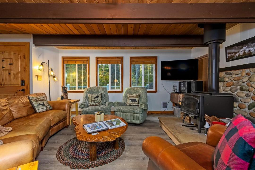 Photo of Others in Packwood